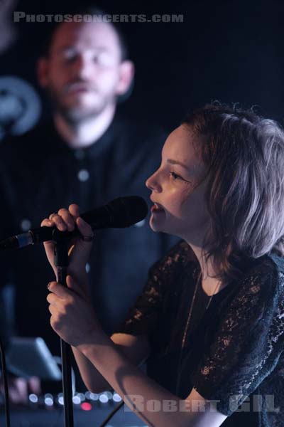 CHVRCHES - 2013-10-19 - PARIS - La Maroquinerie - Lauren Eve Mayberry